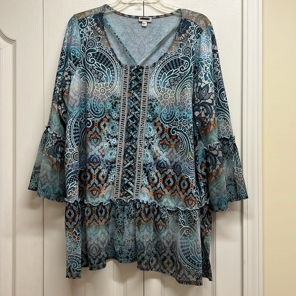 Avenue Teal Paisley Bell Sleeve Top with Crisscross and extra Straps Size 14/16
